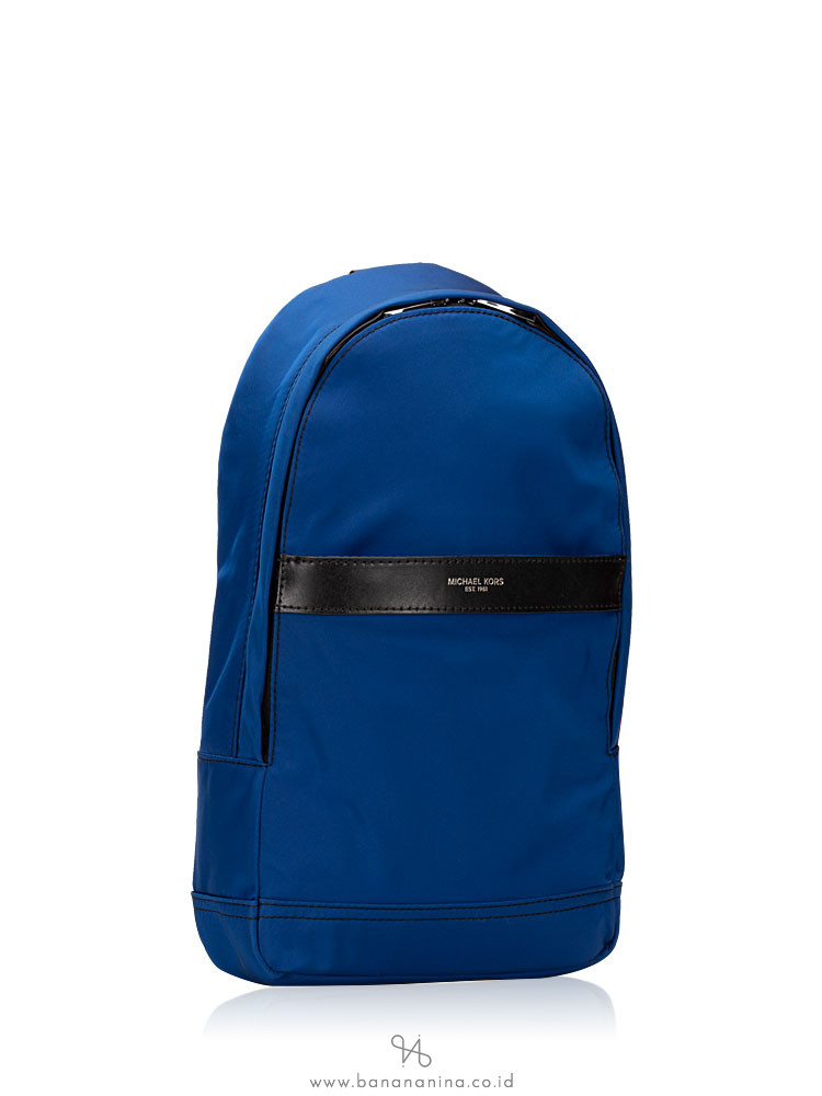 MICHAEL KORS Men Kent Nylon Sling Pack Marine