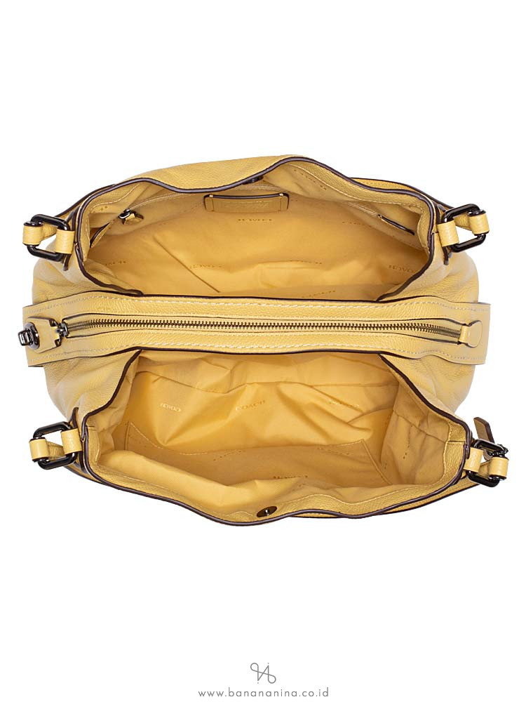 COACH 29800 Scallop Pebbled Edie 31 Sunflower