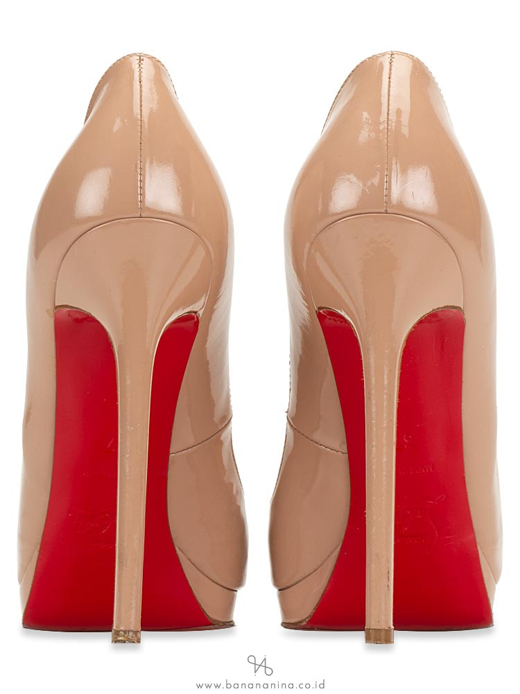 CHRISTIAN LOUBOUTIN Patent Leather Pigalle Pumps Nude Sz 37
