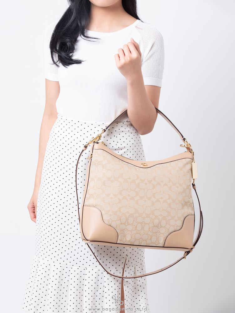 ivie hobo coach