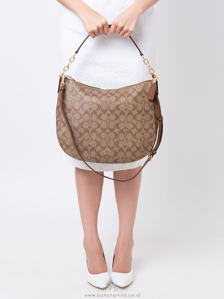 coach elle hobo signature