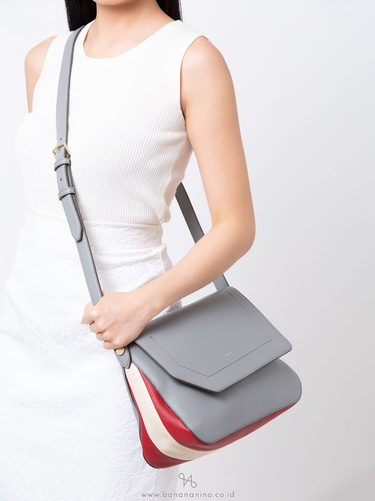 BALLY Bezin Leather Crossbody Grey