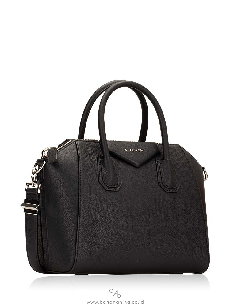 GIVENCHY Grained Leather Small Antigona Black