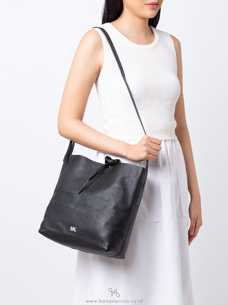 mk junie messenger