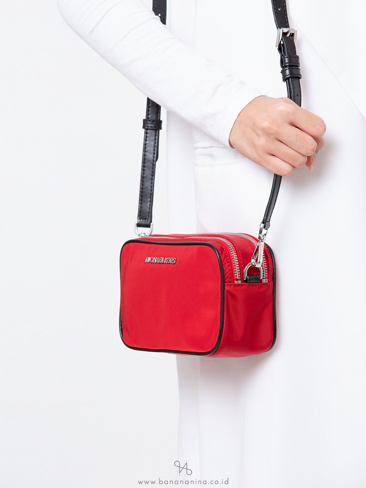 MICHAEL KORS Connie Nylon Small Camera Bag Chili