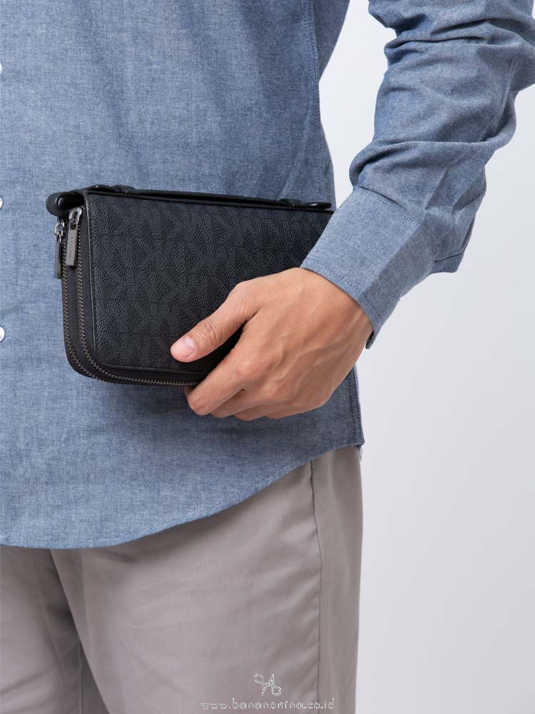 michael kors money bag