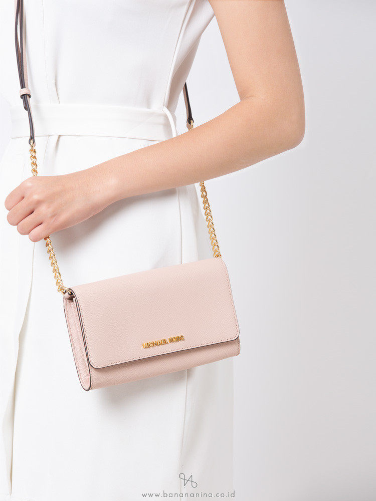 michael kors jet set travel lg phone crossbody