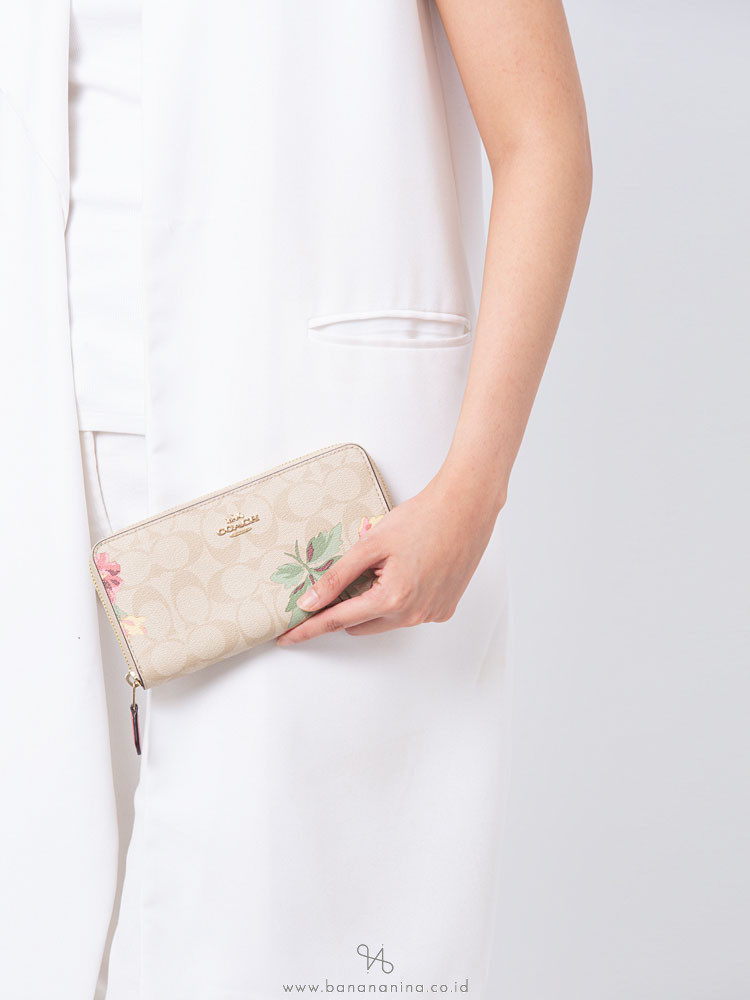 COACH 73345 Signature Lily Print Zip Wallet Light Khaki Pink Multi