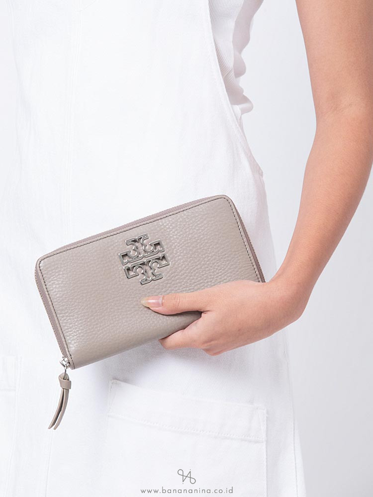 TORY BURCH Britten Leather Zip Wallet French Gray