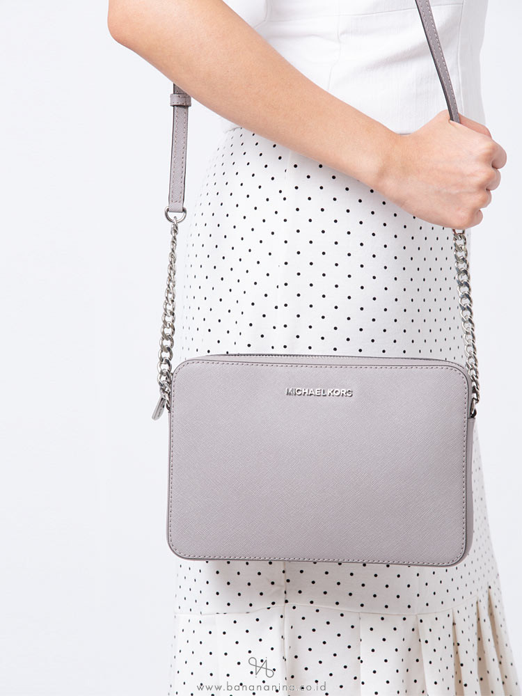 michael kors pearl gray