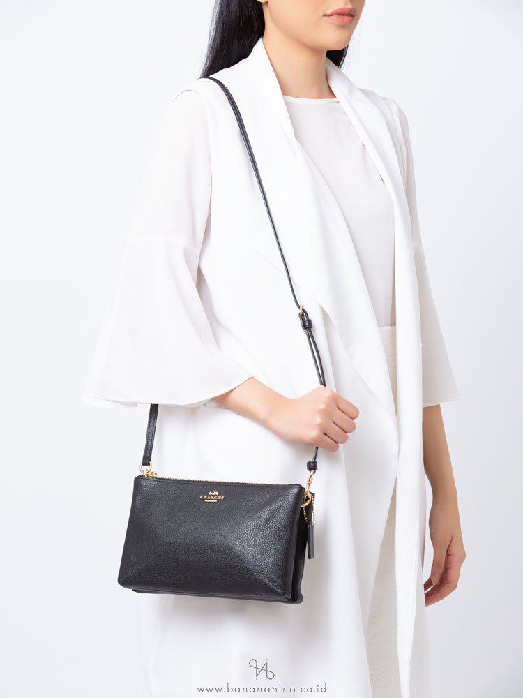 COACH 34265 Pebbled Leather Lyla Crossbosy Black