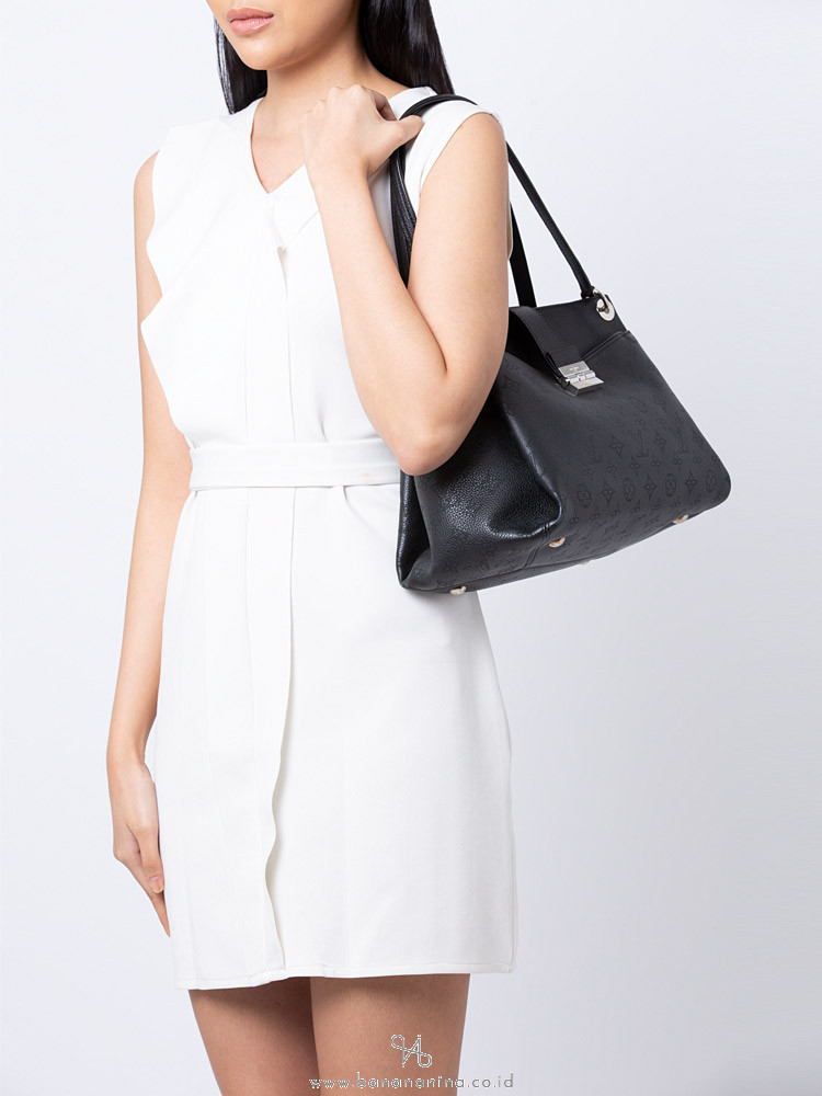 LOUIS VUITTON Mahina Sevres Noir