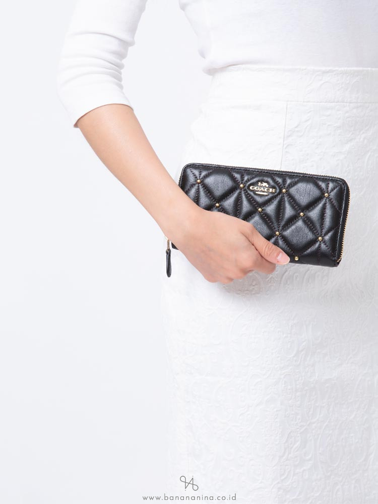 COACH 15763 Quilted Leather Zip Wallet Black