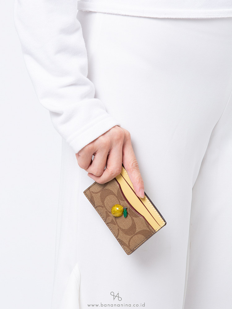 COACH 73079 Signature With Fruit Card Case Khaki Sunflower