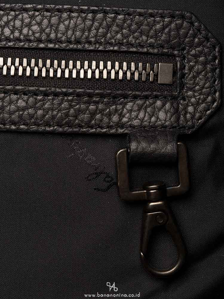 SALVATORE FERRAGAMO Leather Backpack Black