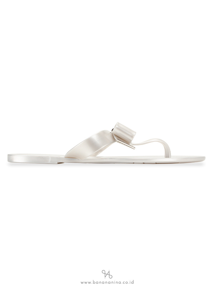 MICHAEL KORS Kayden Thong Sandals Silver Sz 7