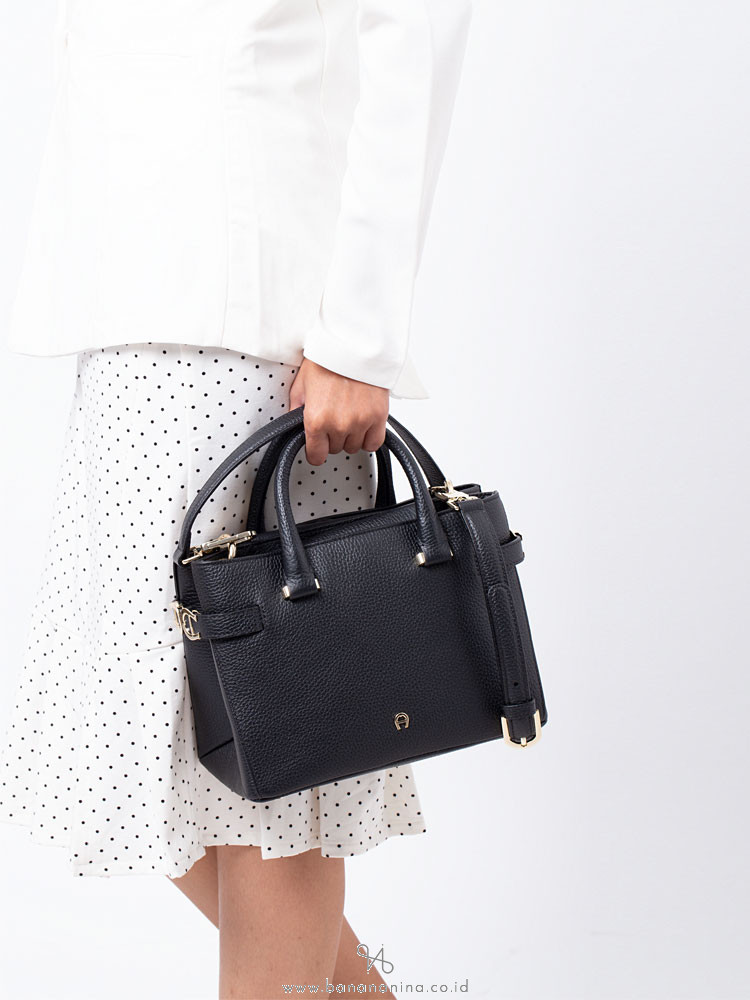 AIGNER Roma Small Double Zip Satchel Black