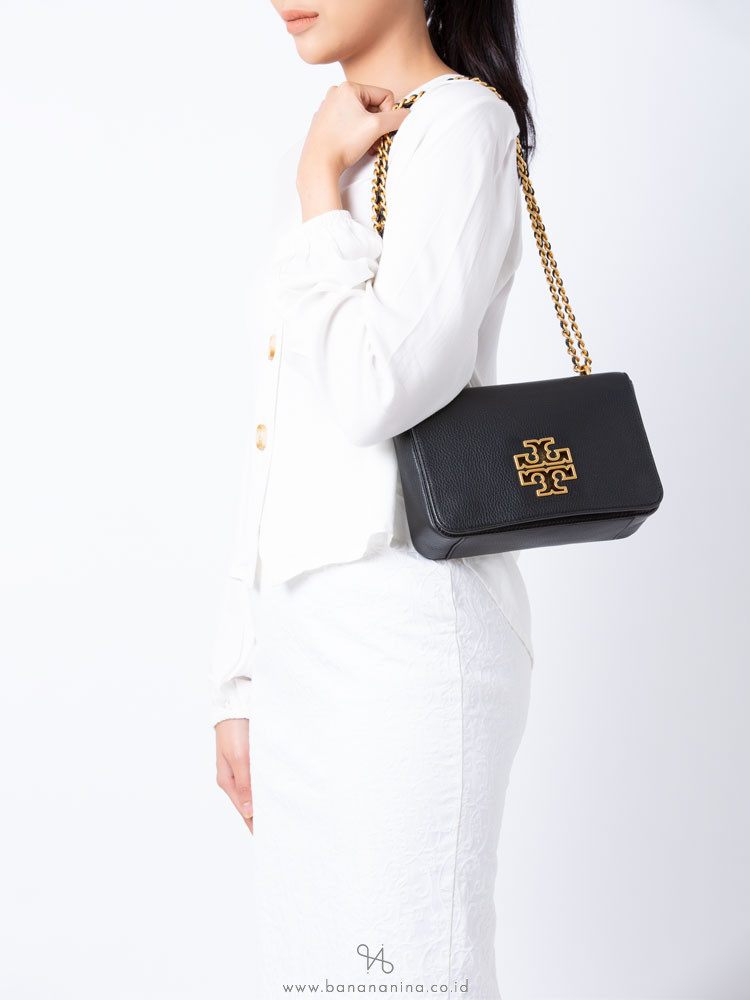 Tory burch britten sales large adjustable shoulder bag