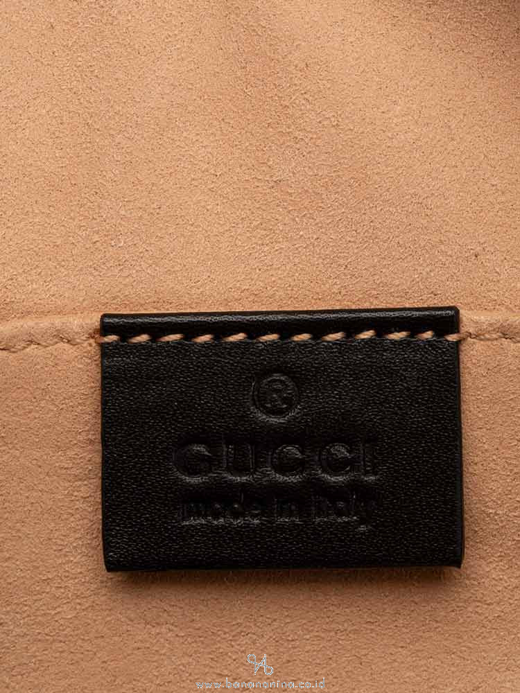 GUCCI GG Marmont Matelasse Belt Bag Black