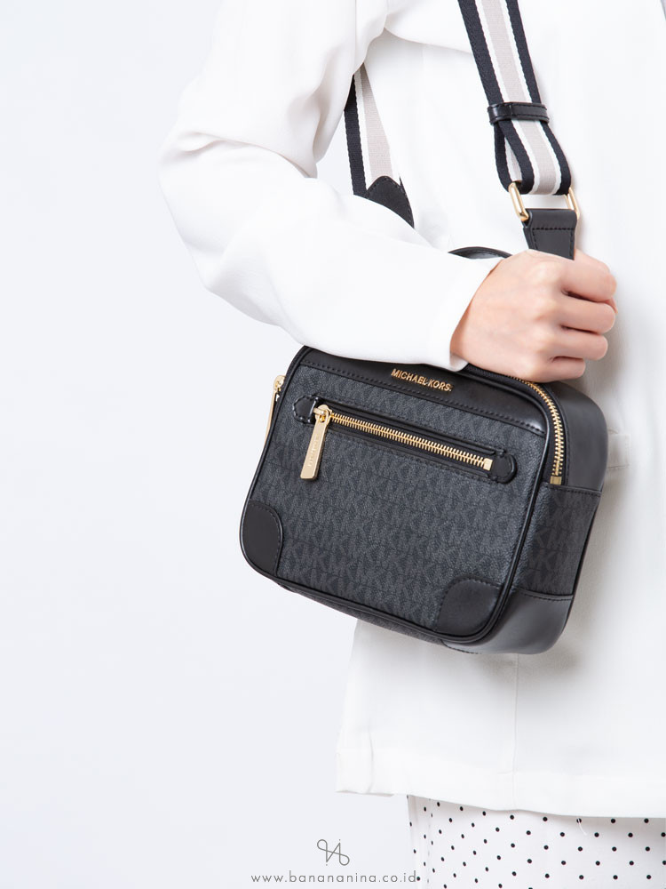 crossbody camera bag michael kors