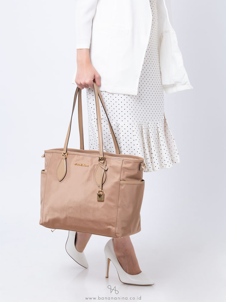 michael kors black diaper bag