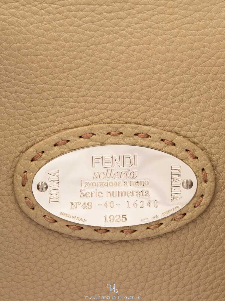 FENDI Selleria Leather Medium Carla Tote Brown