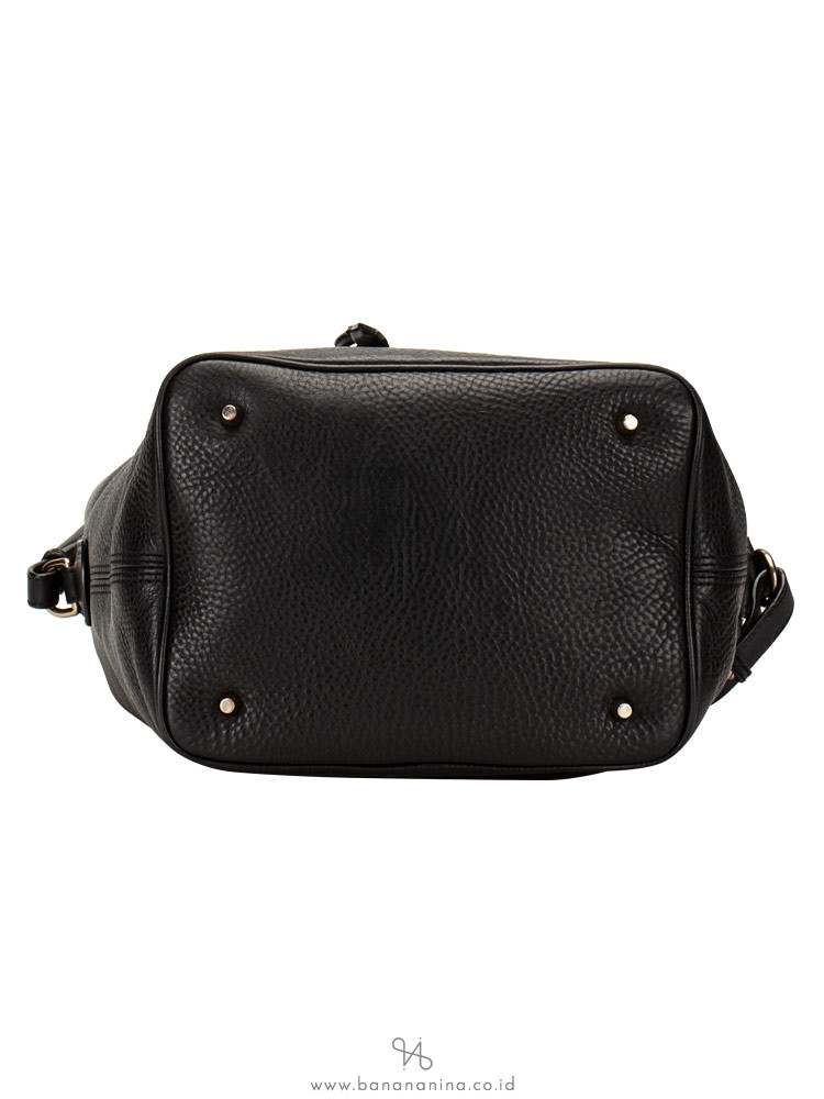 BURBERRY Grainy Leather Medium Susanna Hobo Black