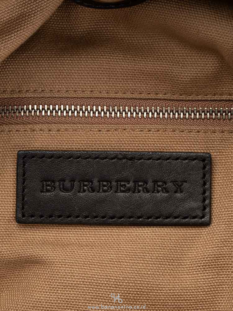 BURBERRY Grainy Leather Medium Susanna Hobo Black