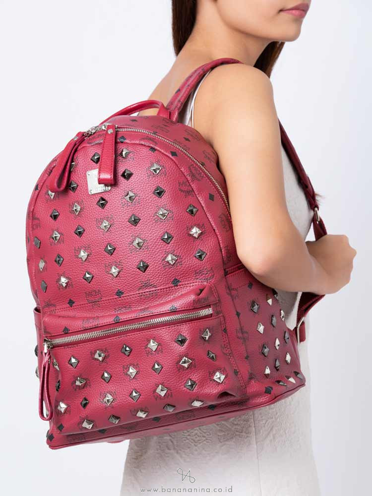 MCM Stark Tibetan Medium Backpack Red