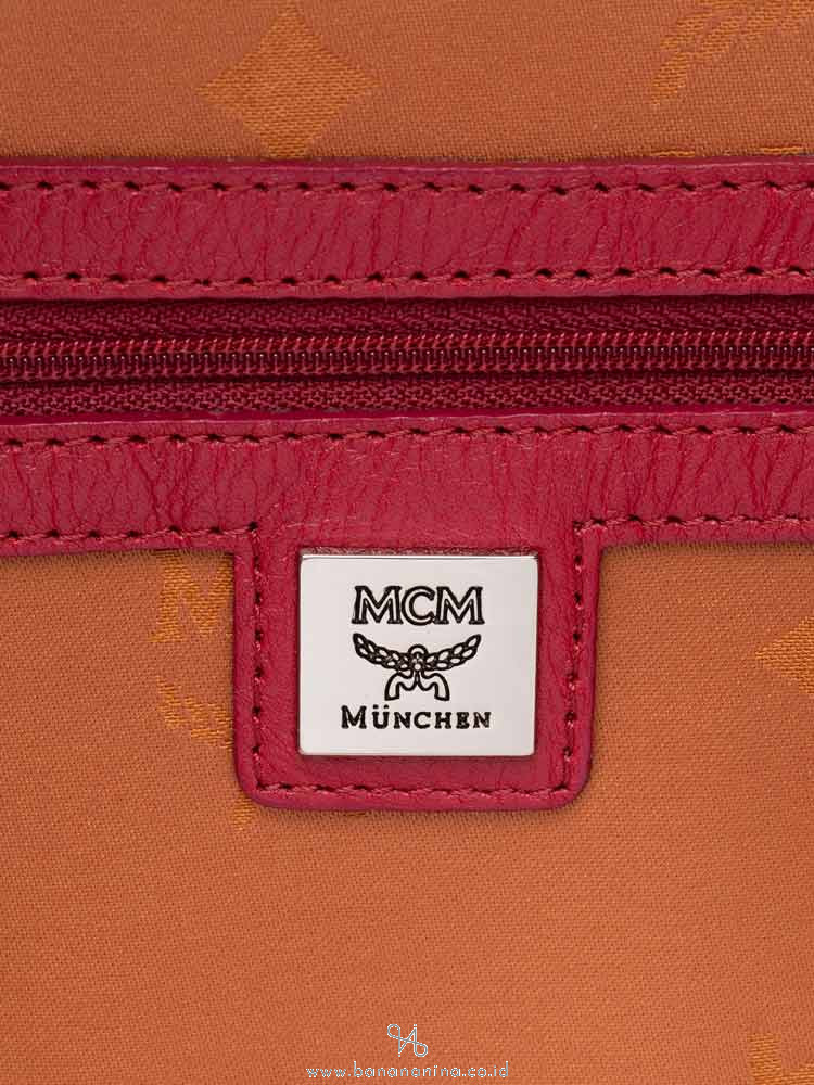 MCM Stark Tibetan Medium Backpack Red