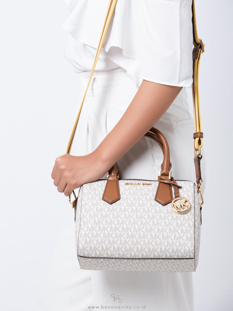 michael kors mini duffle bag