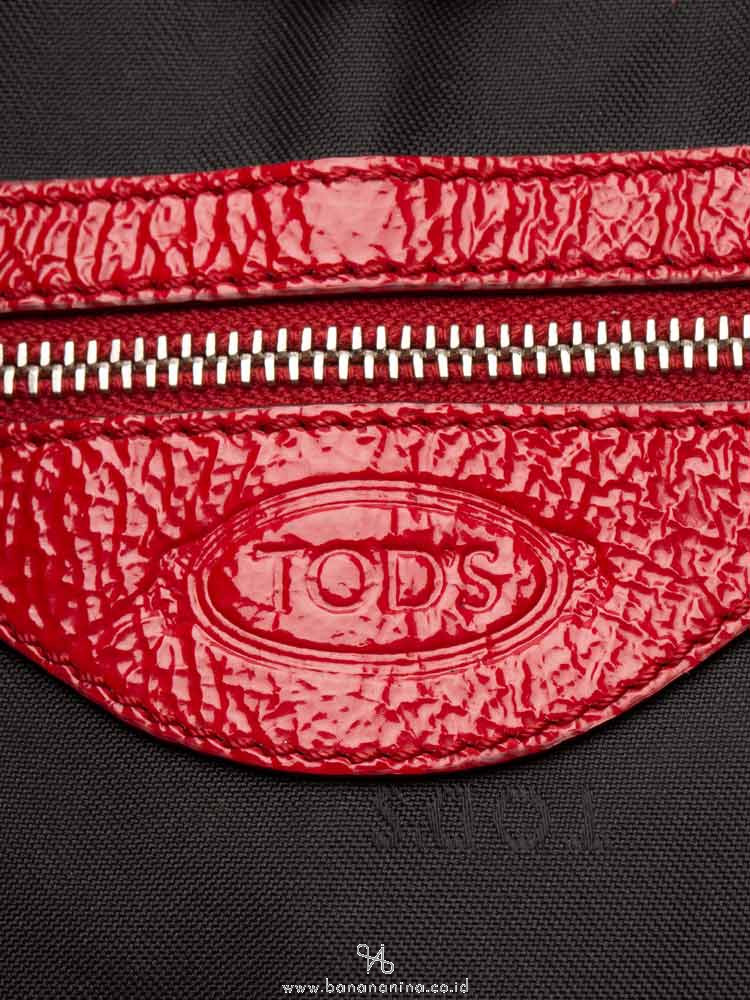 TOD'S Patent Embossed Leather Convertible Tote Burgundy