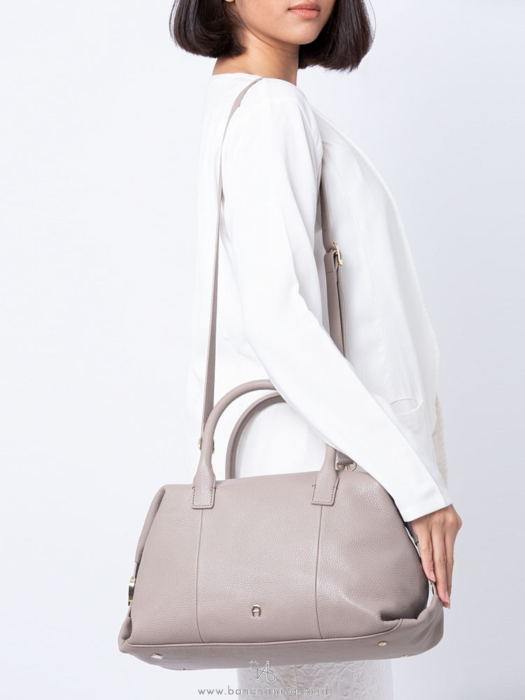 AIGNER Roma Leather Medium Satchel Taupe
