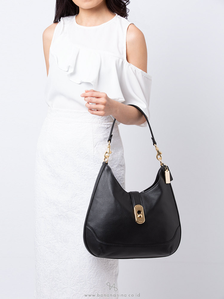 COACH 48635 Pebble Leather Amber Hobo Black