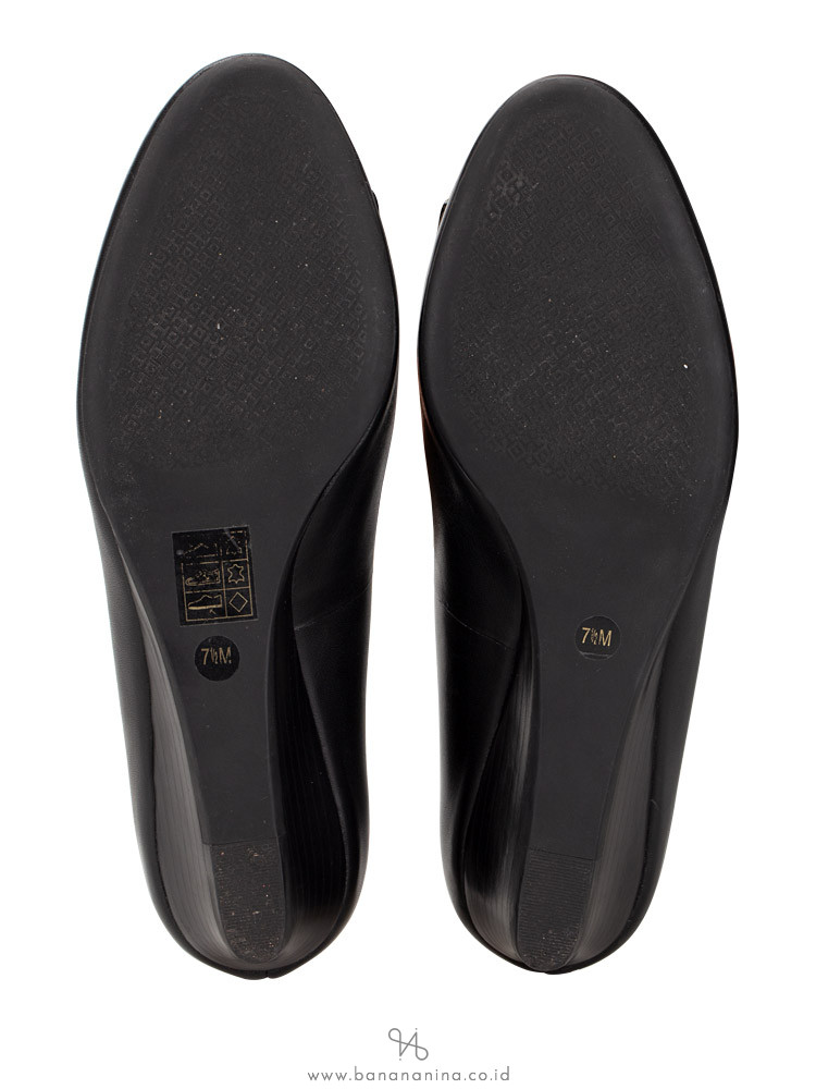 TORY BURCH Miller Leather Wedges Black Sz 7.5