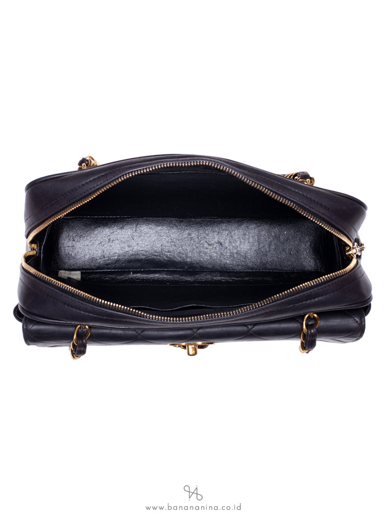 CHANEL Vintage Lambskin Classic Flap Camera Bag Black