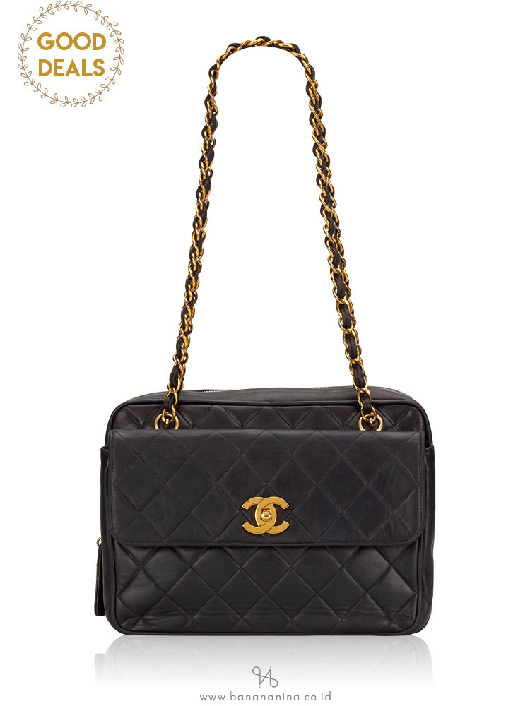 CHANEL Vintage Lambskin Classic Flap Camera Bag Black