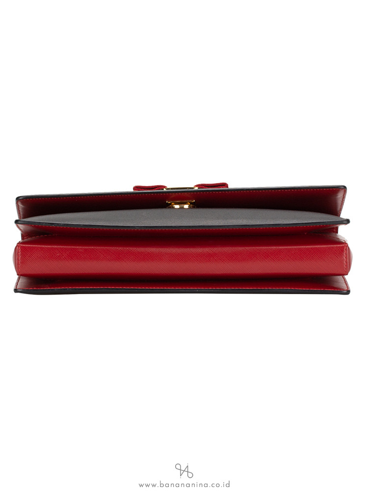 SALVATORE FERRAGAMO Ginny Vara Medium Leather Crossbody Black Red