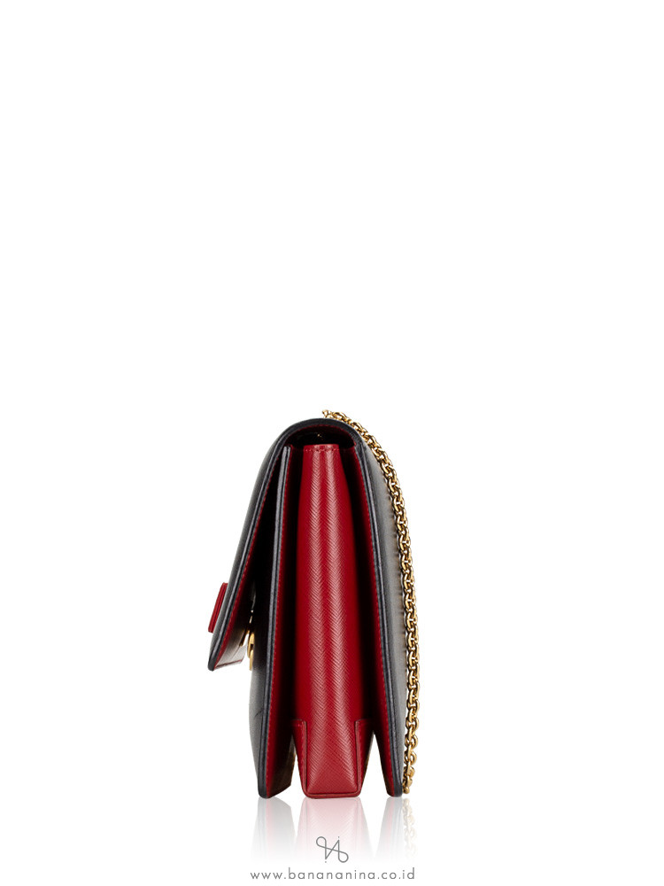 SALVATORE FERRAGAMO Ginny Vara Medium Leather Crossbody Black Red