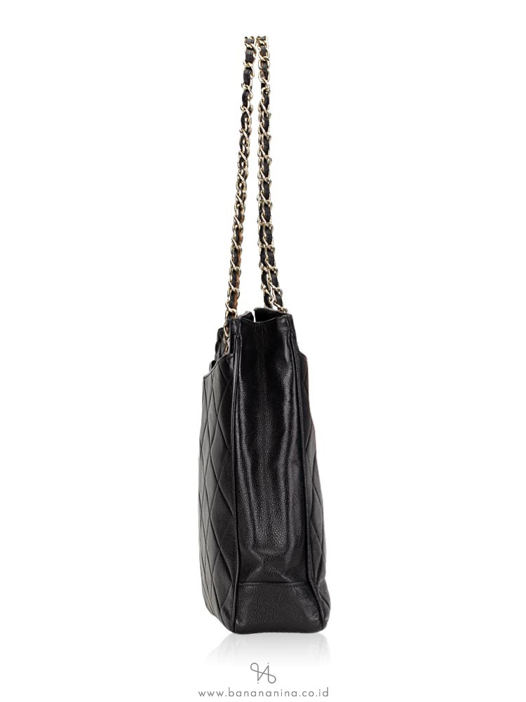 Chanel Vintage Caviar Quilted Jumbo Tote Black