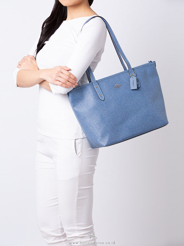 COACH 54670 Crossgrain City Zip Tote Denim