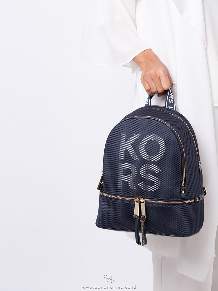 MICHAEL KORS Rhea Mesh Medium Zip Backpack Admiral Optic White