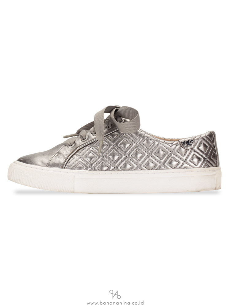 TORY BURCH Marion Quilted Lace Up Sneaker Silver Sz 6