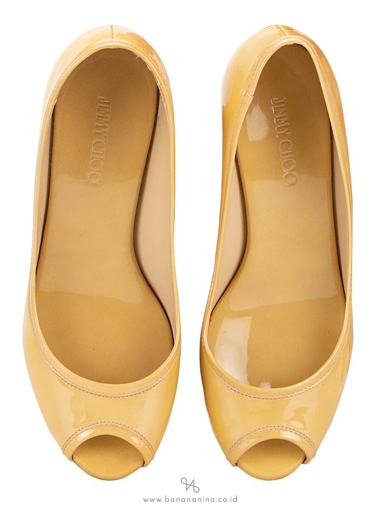 JIMMY CHOO Purdey Peep Toe Patent Wedges Nude Sz 35.5