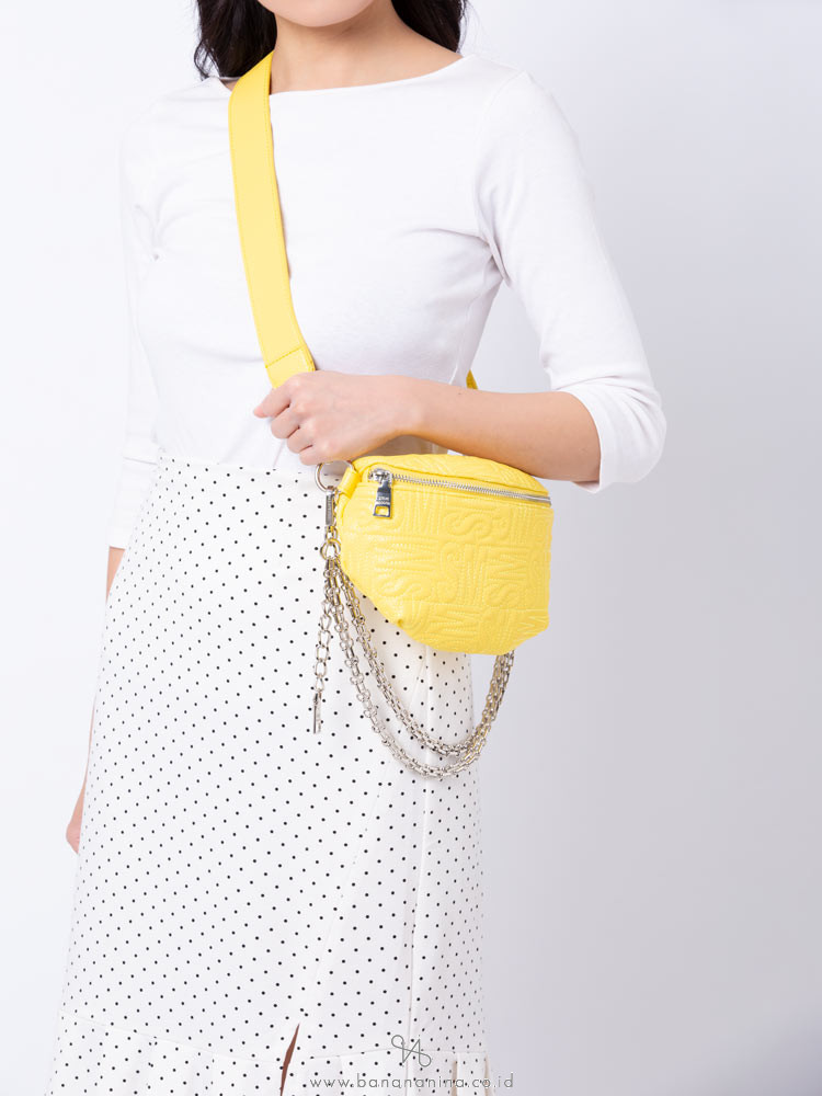 STEVE MADDEN Brandie Leather Belt Bag Yellow