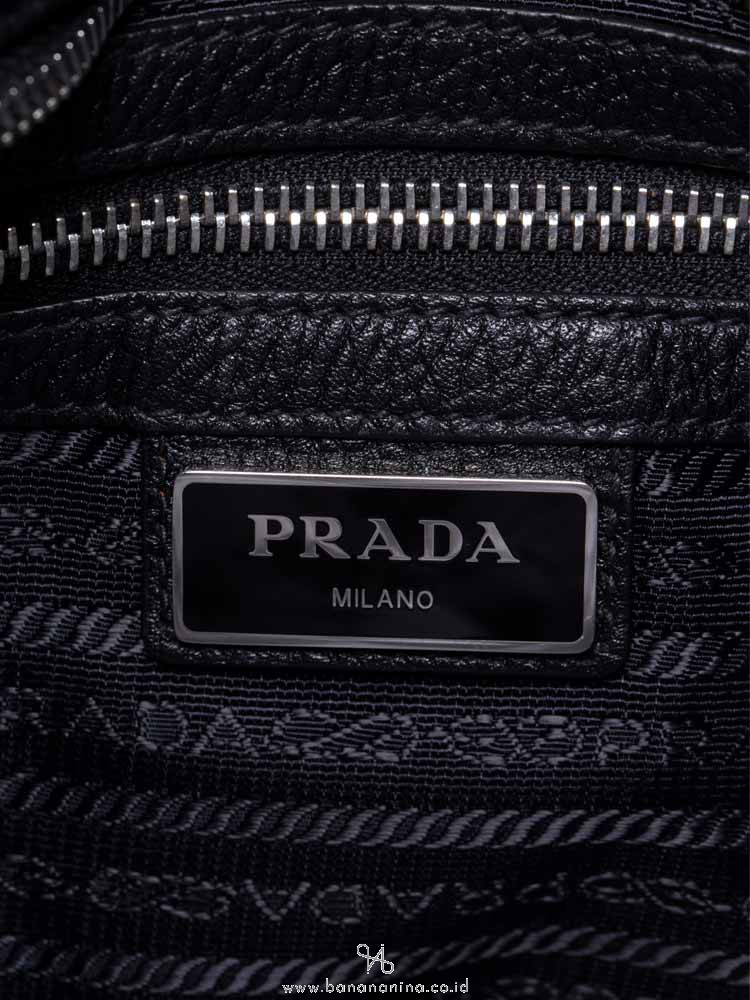 PRADA Men 2VH019 Vitello City Bandoliera Nero