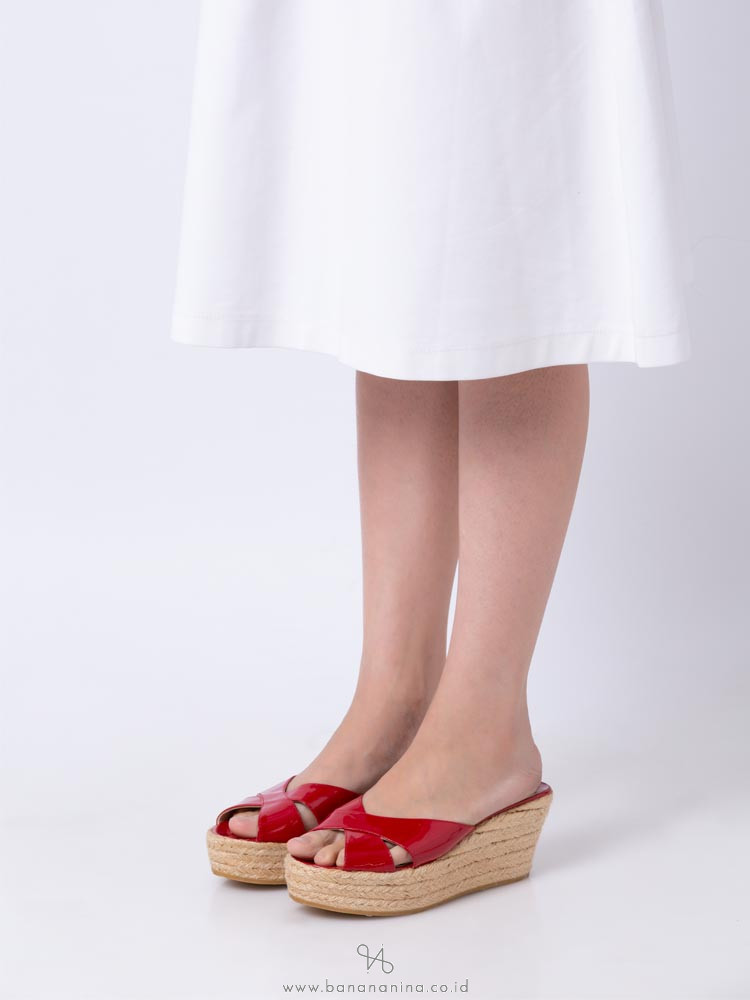 JIMMY CHOO Paisley Patent Leather Wedges Sandals Red Sz 39