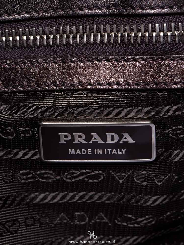 PRADA BR3972 Nappa Gaufre Satchel Grafite