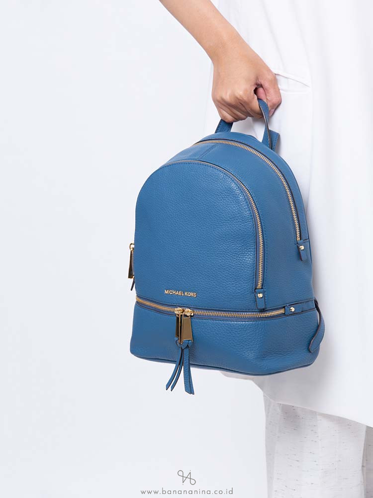 MICHAEL KORS Rhea Leather Zip Medium Backpack Dark Chambray