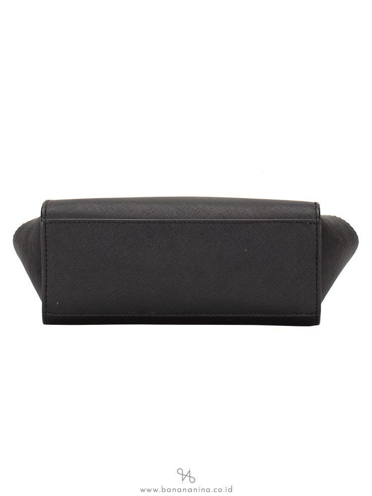 MICHAEL KORS Selma Medium Messenger Black